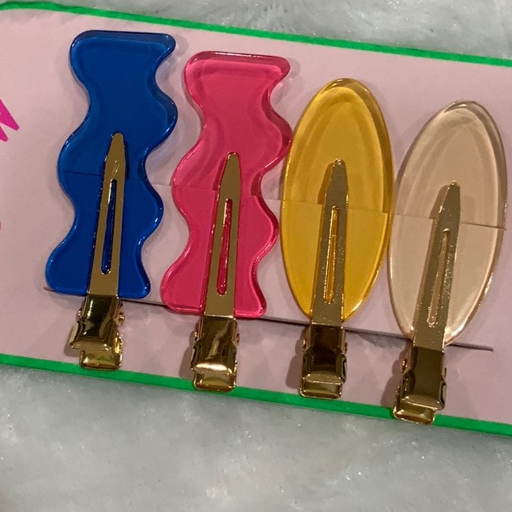 NWT Anthropologie crease free hair clips (4 piece)